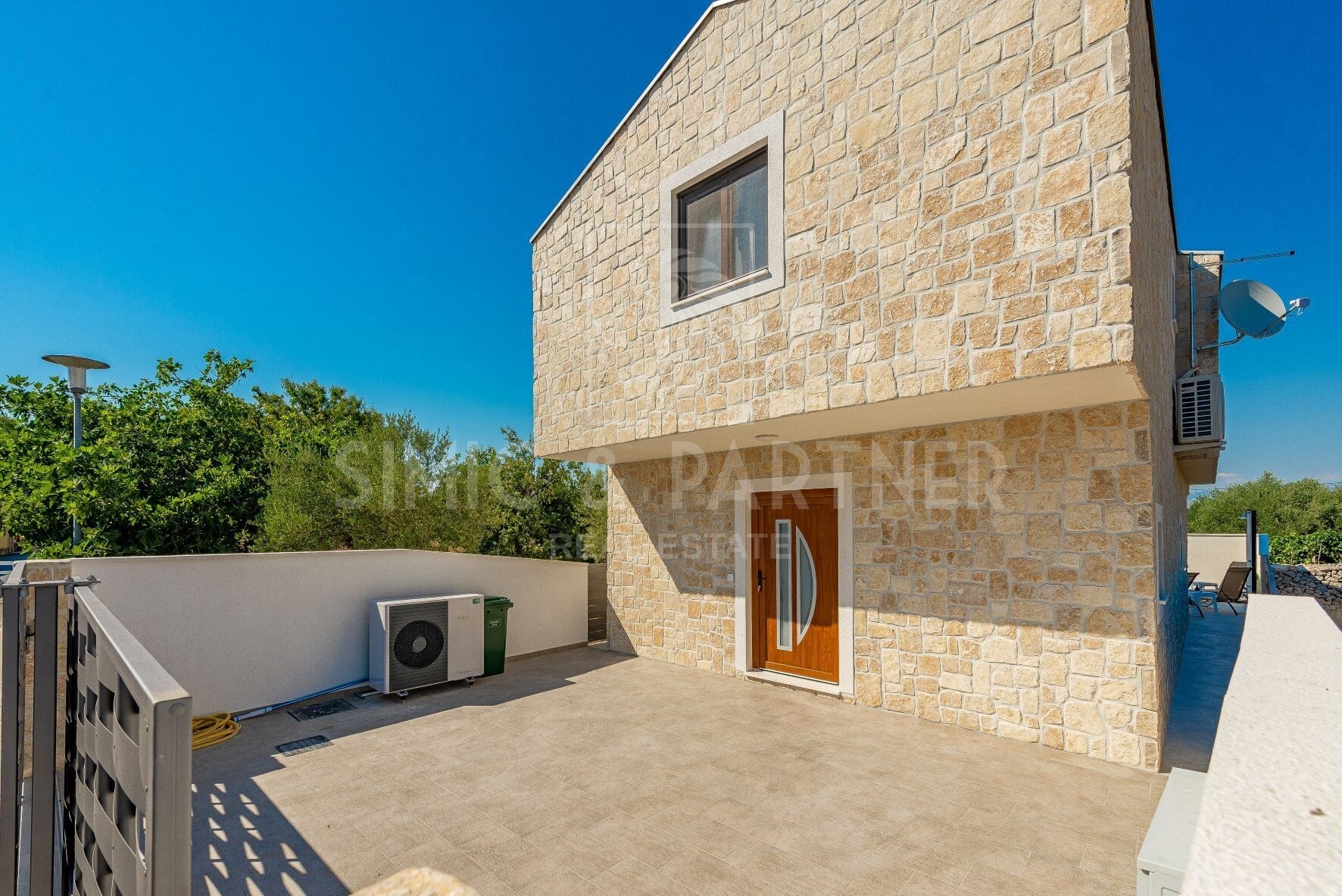 Steinhaus, Verkauf, Nin, Zaton