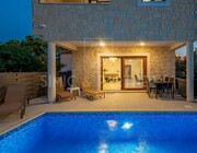 Steinhaus, Verkauf, Nin, Zaton