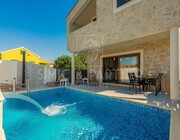 Steinhaus, Verkauf, Nin, Zaton