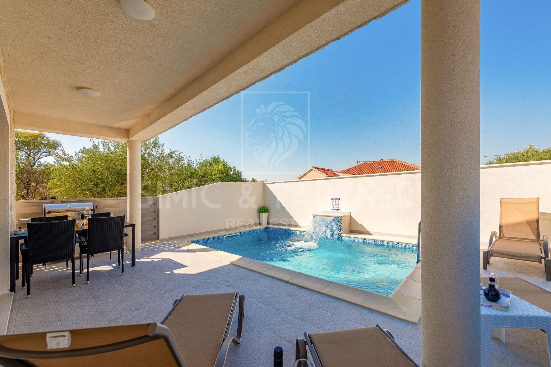 Steinhaus, Verkauf, Nin, Zaton