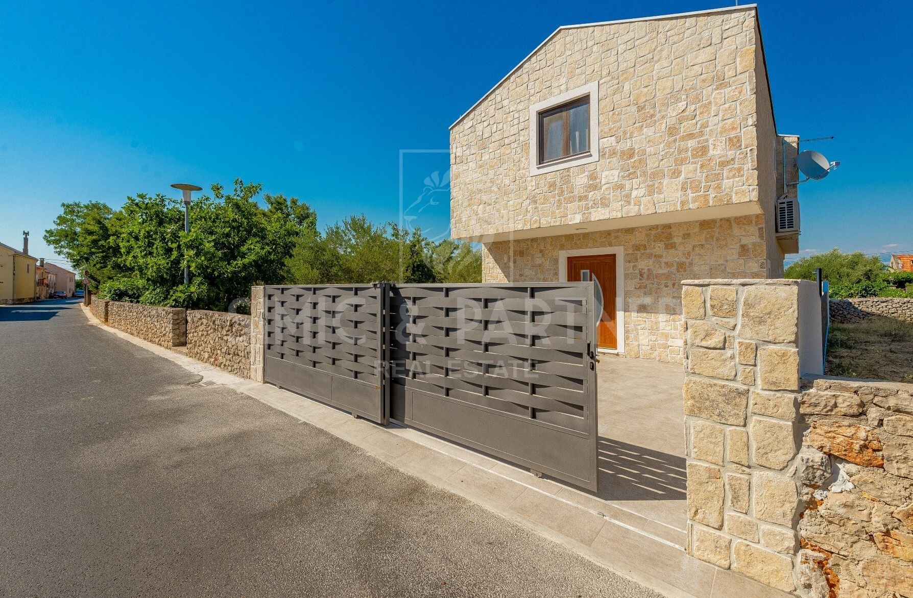 Steinhaus, Verkauf, Nin, Zaton