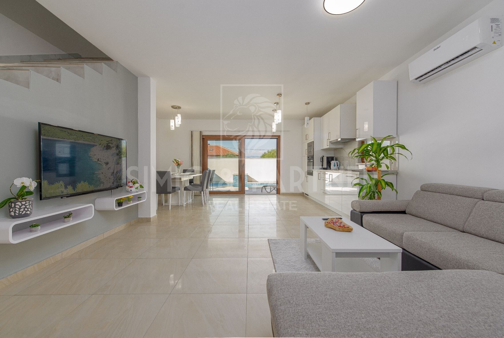 Steinhaus, Verkauf, Nin, Zaton