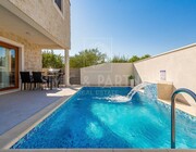 Steinhaus, Verkauf, Nin, Zaton