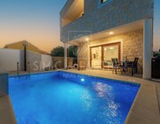 Steinhaus, Verkauf, Nin, Zaton