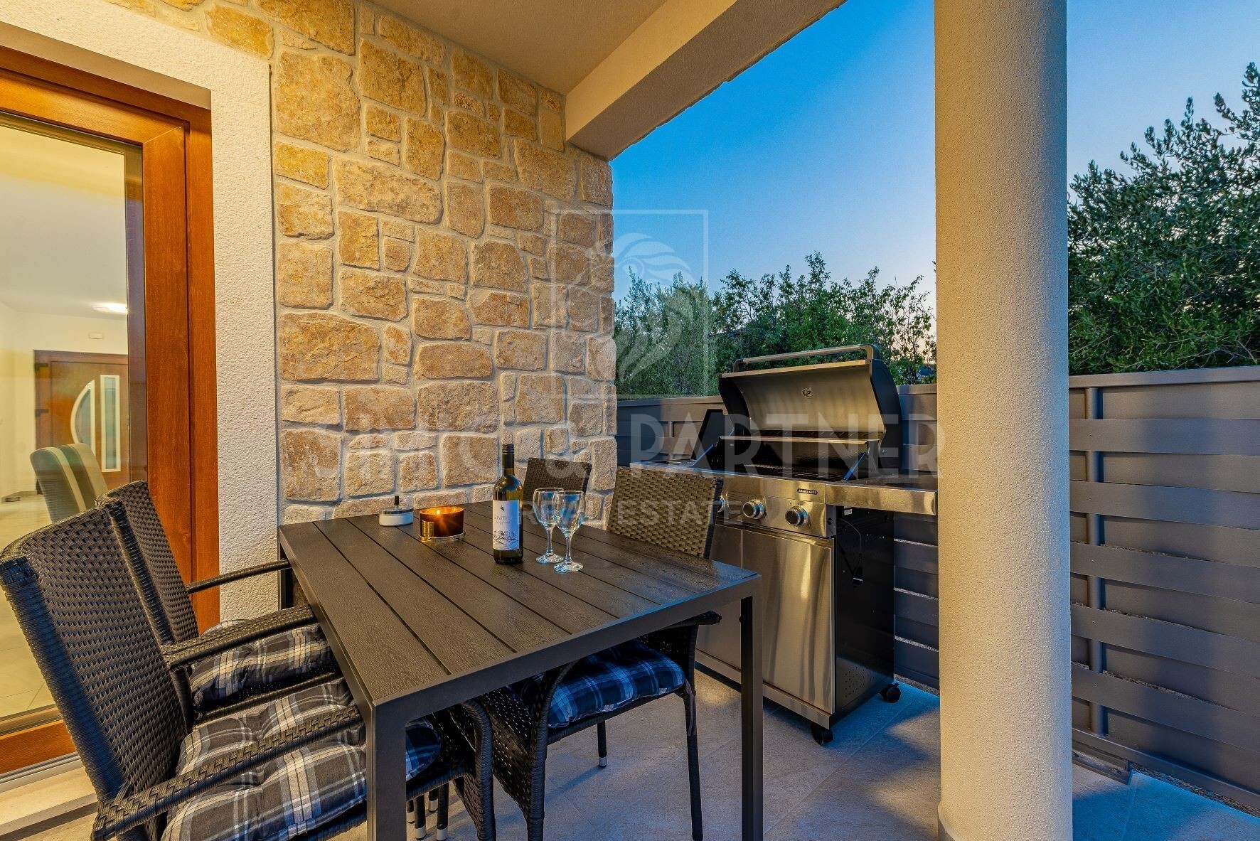 Steinhaus, Verkauf, Nin, Zaton