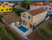 Steinhaus, Verkauf, Nin, Zaton